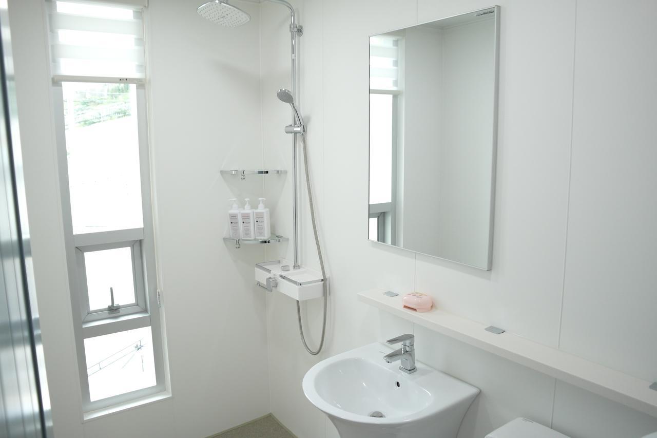 For You Hostel Yeosu Bagian luar foto